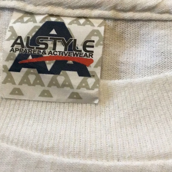 Long sleeve tee shirt type style with fun printing. - Picture 4 of 5